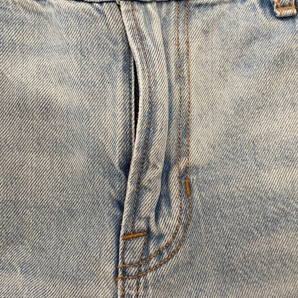 American Eagle Low-Rise Skater Jeans - Picture 5 of 13